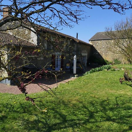Апартаменты La Ferme Du Grand Bois Mouterre-Silly Экстерьер фото